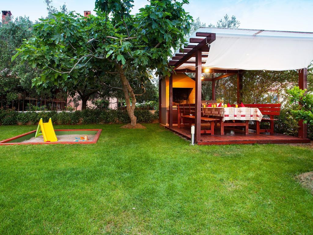 Apartments Villa Brioni I Fažana Екстериор снимка