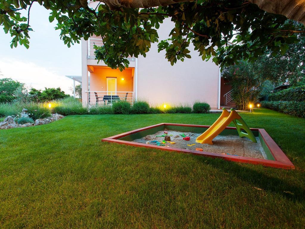 Apartments Villa Brioni I Fažana Екстериор снимка